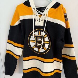 47 Men's Black and Gold Sweater